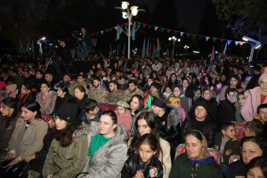 Zəfər Günü münasibətilə bayram konserti təşkil olunub.